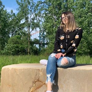 Meet your Posher, Olivia